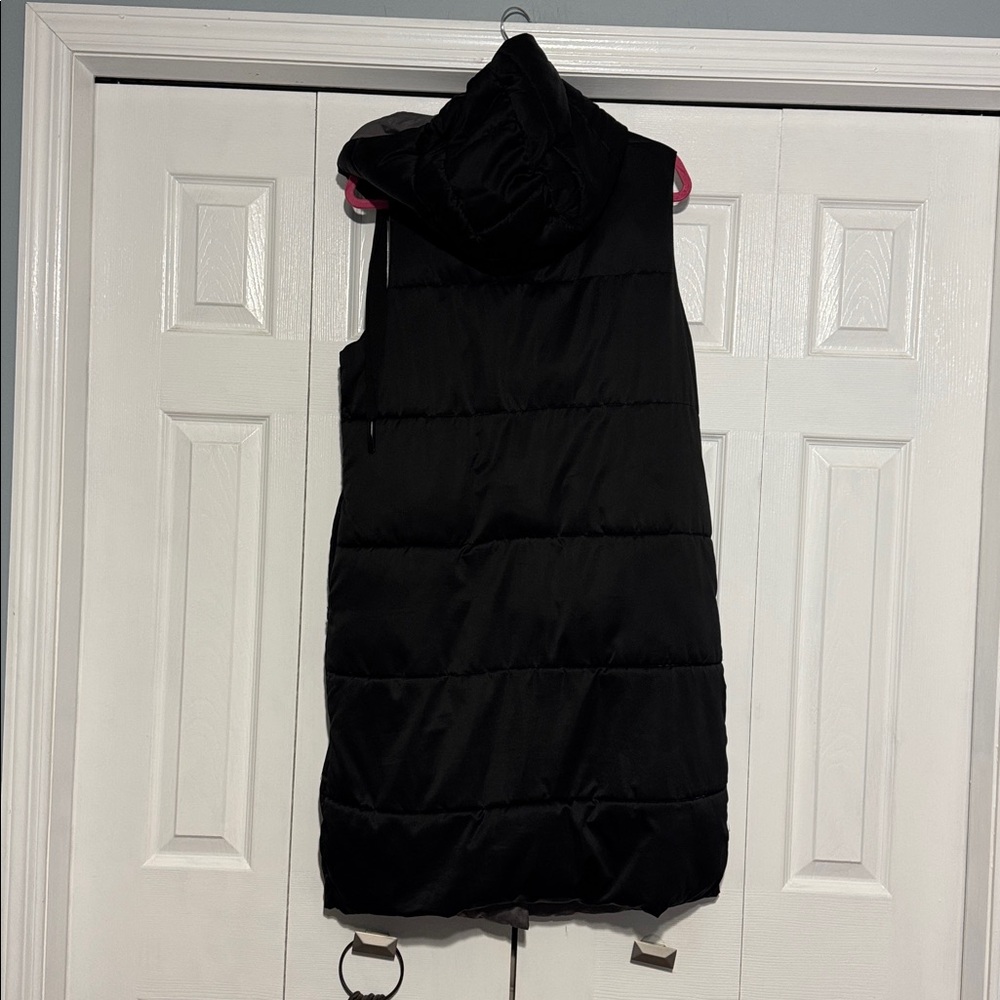 Zara long black hooded vest - Picture 3 of 4